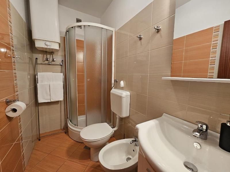 One-Bedroom Apartment with Terrace image 2