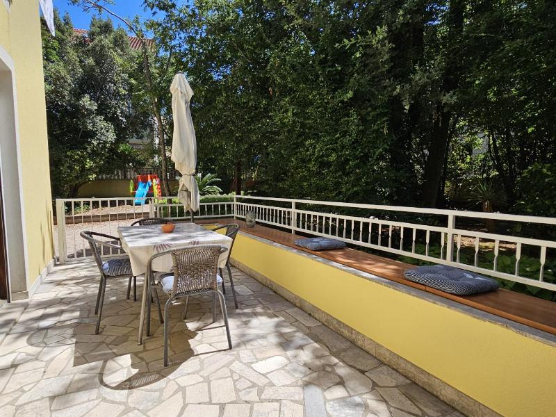 One-Bedroom Apartment with Terrace image 1