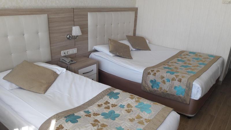 Single Room image 4