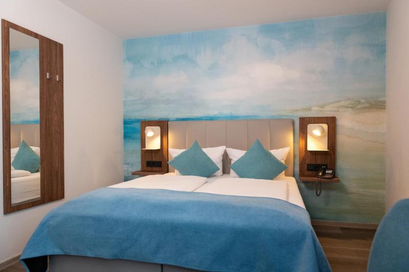 Business Double Room image 2