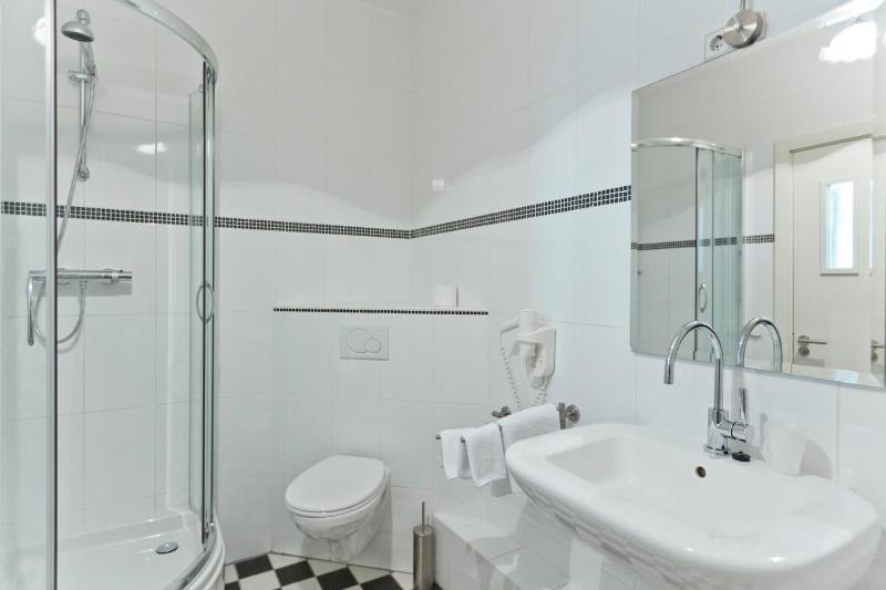 Comfort Room image 3