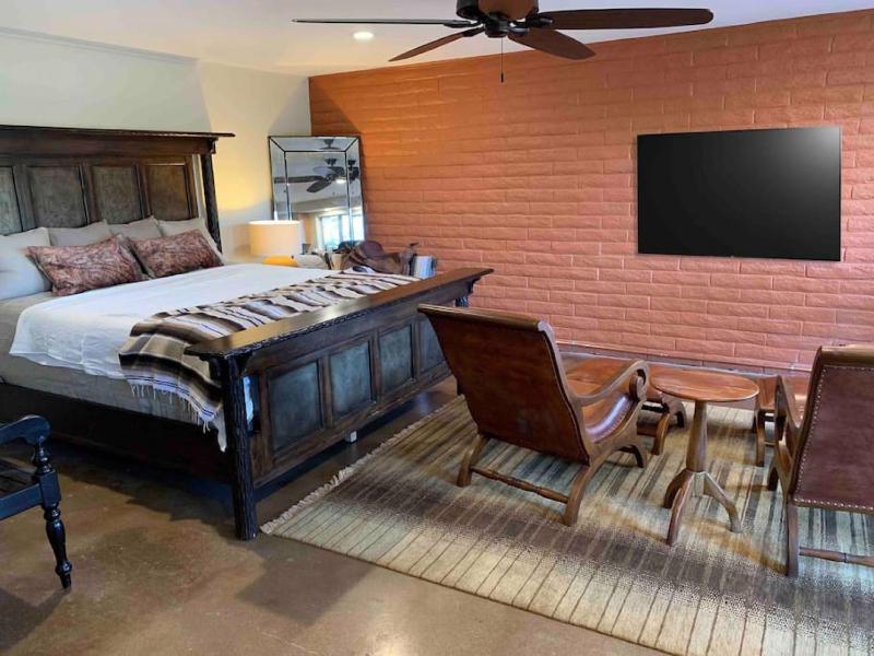 Unbeatable views incredible Sedona location - image 12
