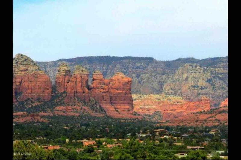 Unbeatable views incredible Sedona location - image 37