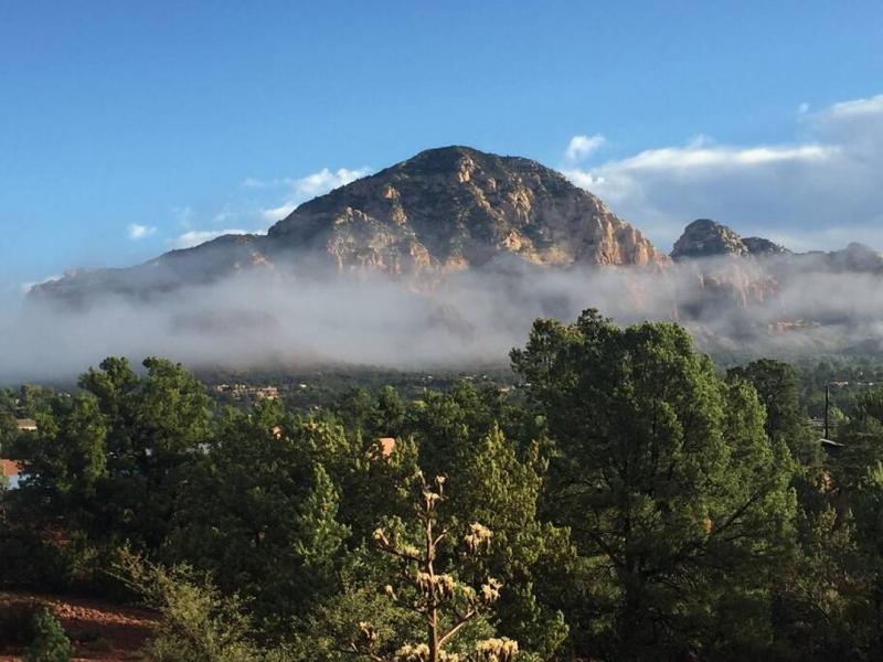 Unbeatable views incredible Sedona location - image 9