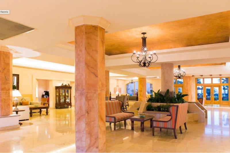 Beachfront Premium Ocean View 5 Star VLE 1604 - image 6