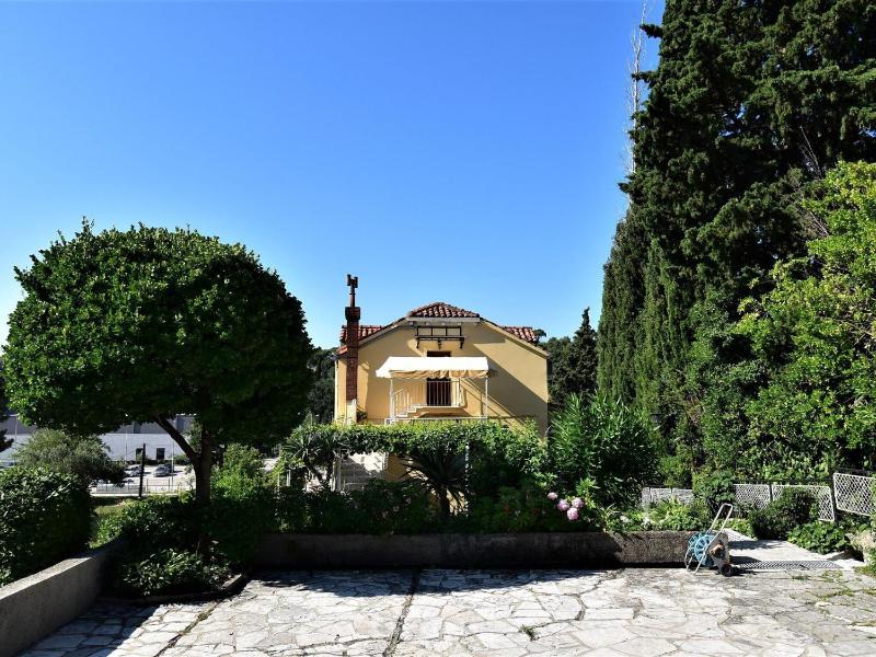 Guest House Kanjuo - Studio Apartment with Terrace and Garden View - image 15