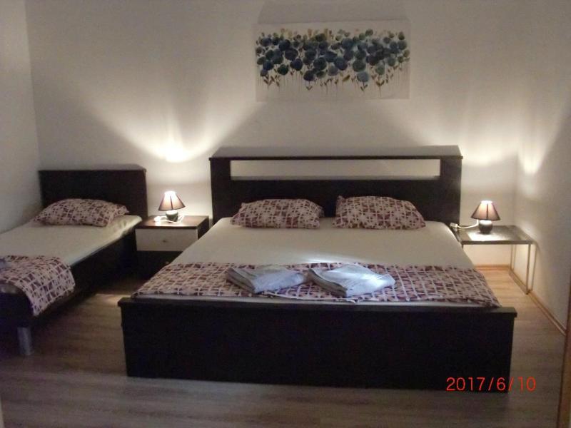 Villa Elit - Comfort Two Bedroom Apartment with Terrace  A5 - image 10