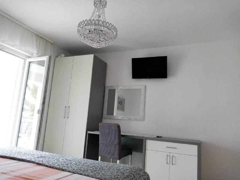 Apartments Pezo - Superior Studio with Balcony and Sea View - image 18