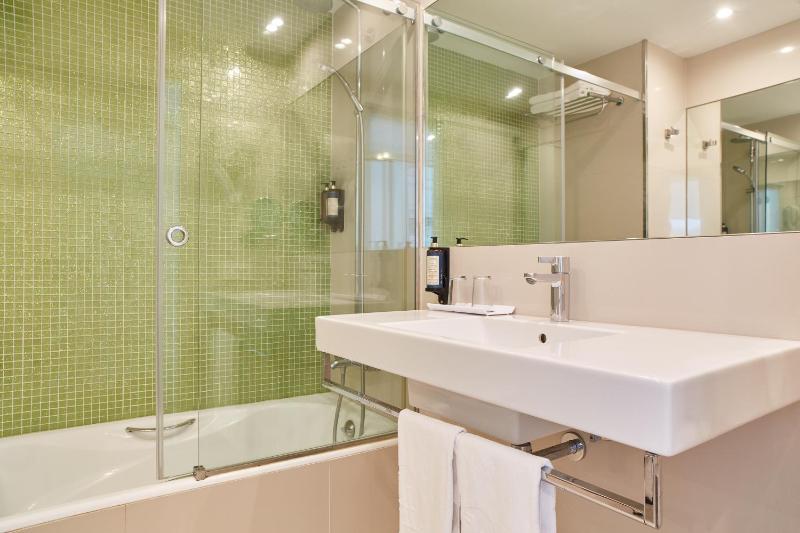 Double or Twin Room with Street View image 1