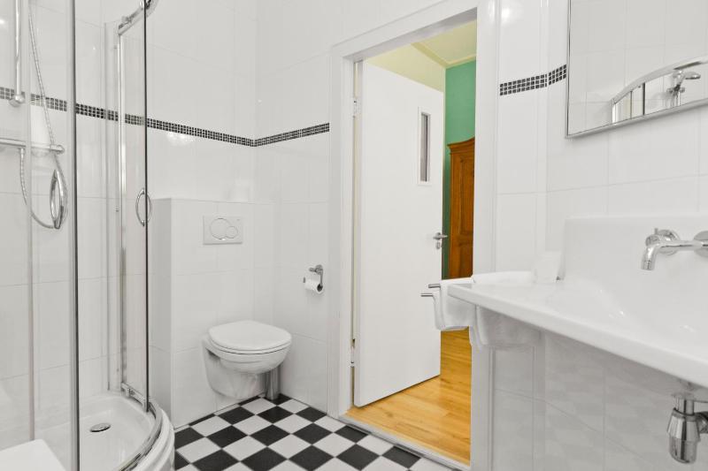 Deluxe Double Room - Front Side image 3