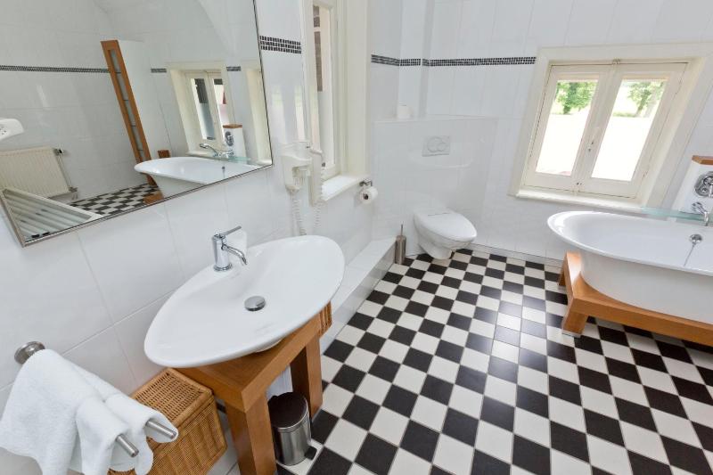 Grand Deluxe Room image 1