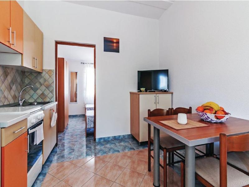 Apartments Hak - One Bedroom Apartment with Terrace and Sea view - image 13