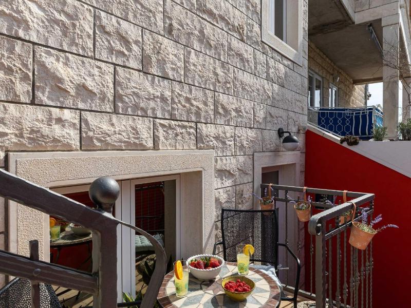 Apartments Subrenum - Superior Studio Apartment with Small Terrace S4 - image 21