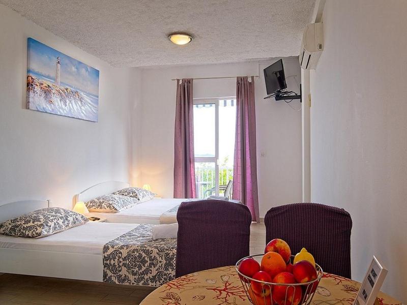Apartments Grljevic - Studio Apartment with Balcony and Sea View A3 - image 16