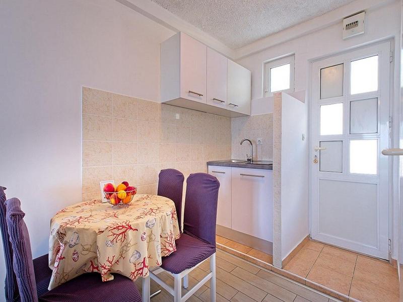 Apartments Grljevic - Studio Apartment with Balcony and Sea View A3 - image 19