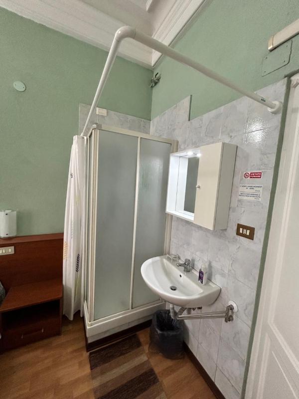 Comfort Triple Room with Shower image 3