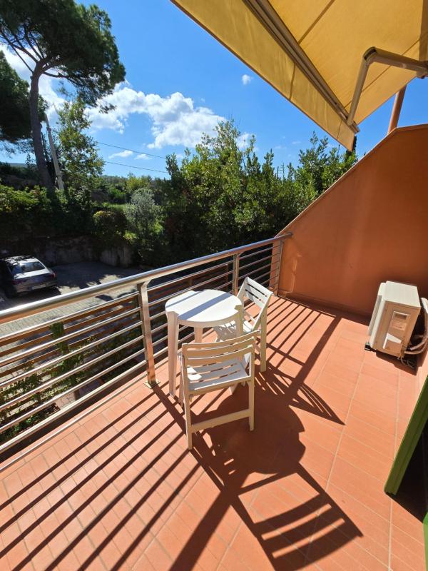 Standard Double Room image 3