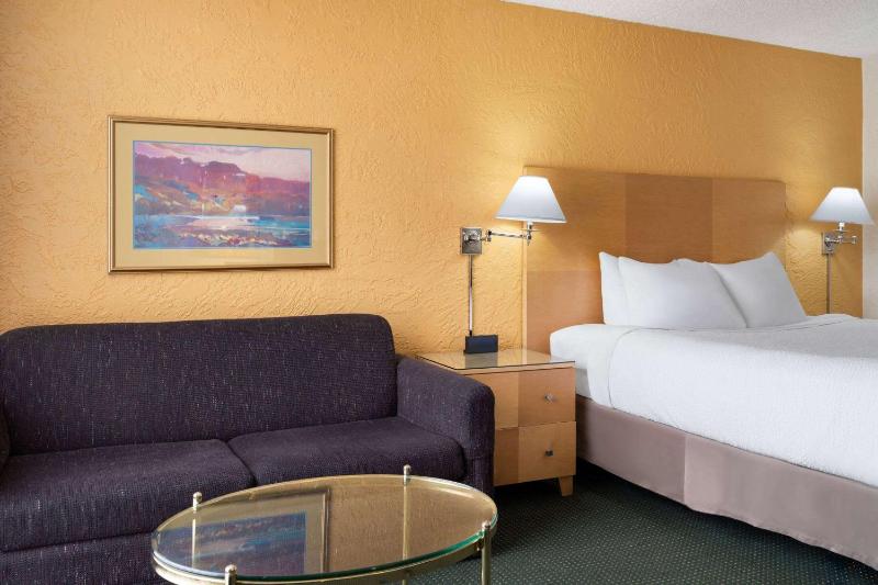 Ramada Tucson - image 42