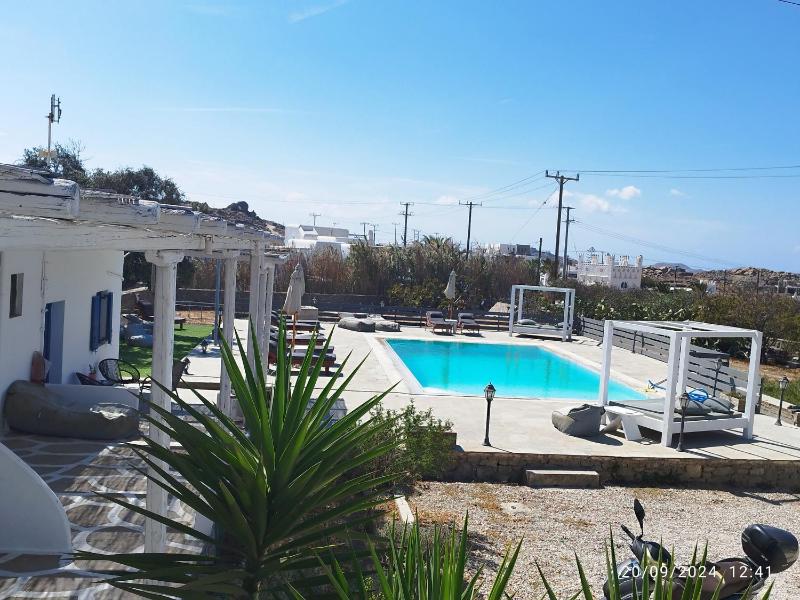 Nikos Rooms - image 13
