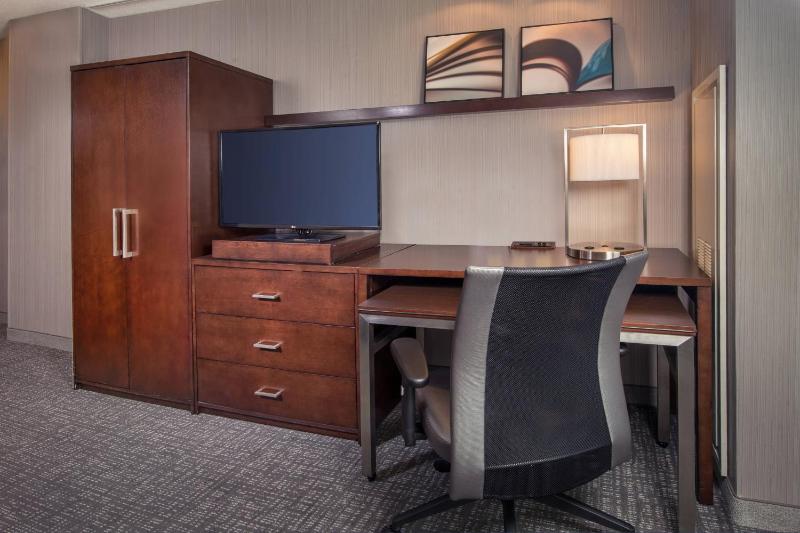Courtyard by Marriott Washington DC/U.S. Capitol - image 15