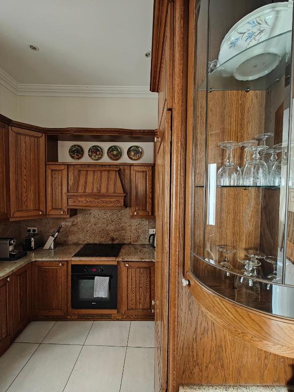 3 bedroom by Sliema promenade - image 8