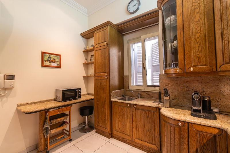 3 bedroom by Sliema promenade - image 15