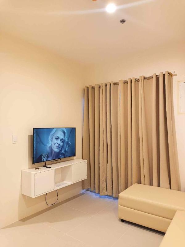 Matina Enclaves 2BR with Wifi Near SM Mall - image 18