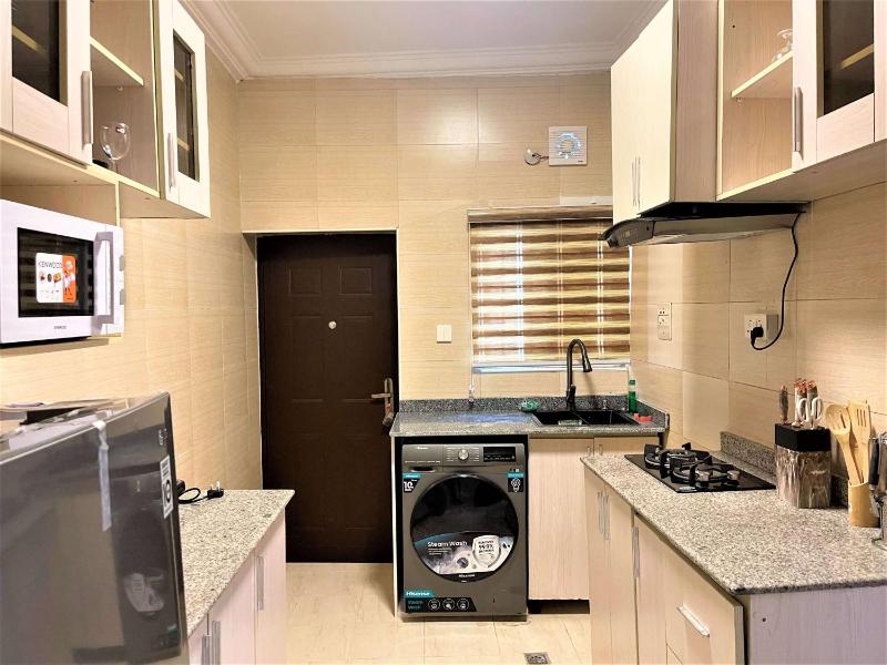 Imperio Apartments - image 4