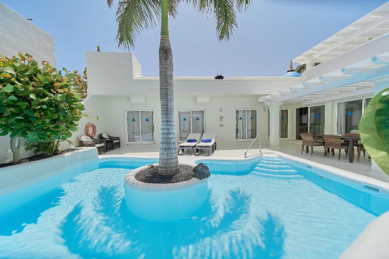 Villa with Private Pool image 1