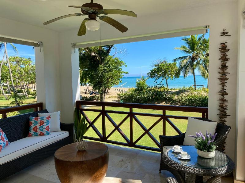 Blue View Beachfront Apartment with Ocean View - image 42
