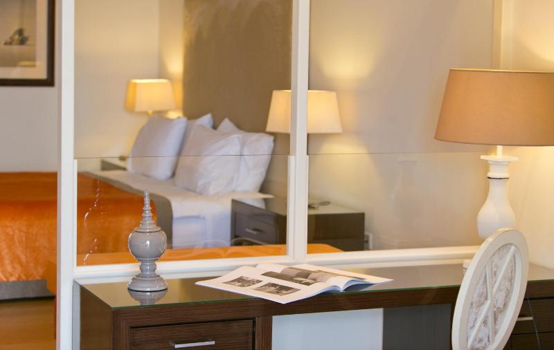 Deluxe Junior Suite image 4