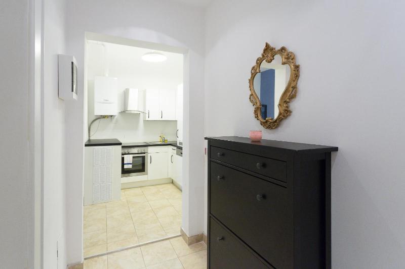 One-Bedroom Apartment -  Gonzagagasse 3, 1010 Vienna image 4