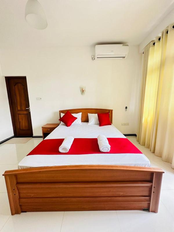 Kandy Lakeside Escape - image 11