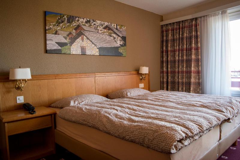 Standard Family Suite with 2 Connecting Rooms image 4