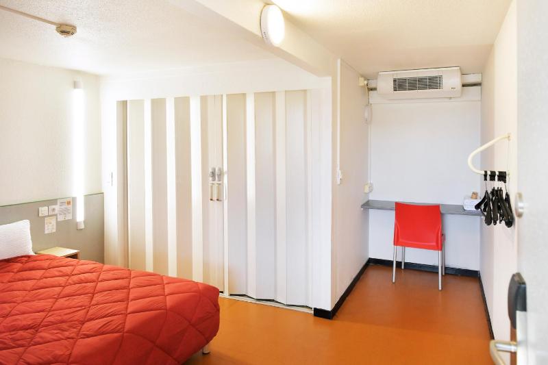 Double Room with 1 Double Bed image 4