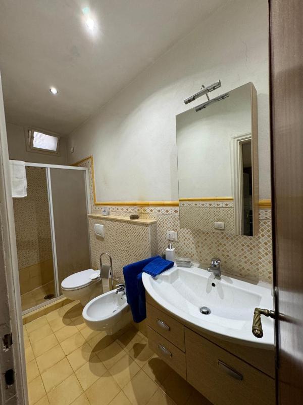 Family Two-Bedroom Apartment with View image 2