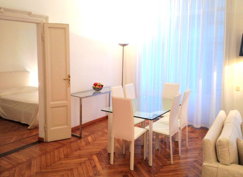 Two-Bedroom Apartment - Via Rovello 19  image 2