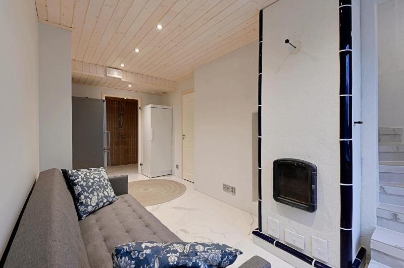 Holiday Cabin Northern Highlight next to Reindeer Farm Outdoor Hot Tub with fee Skiroom included - image 41