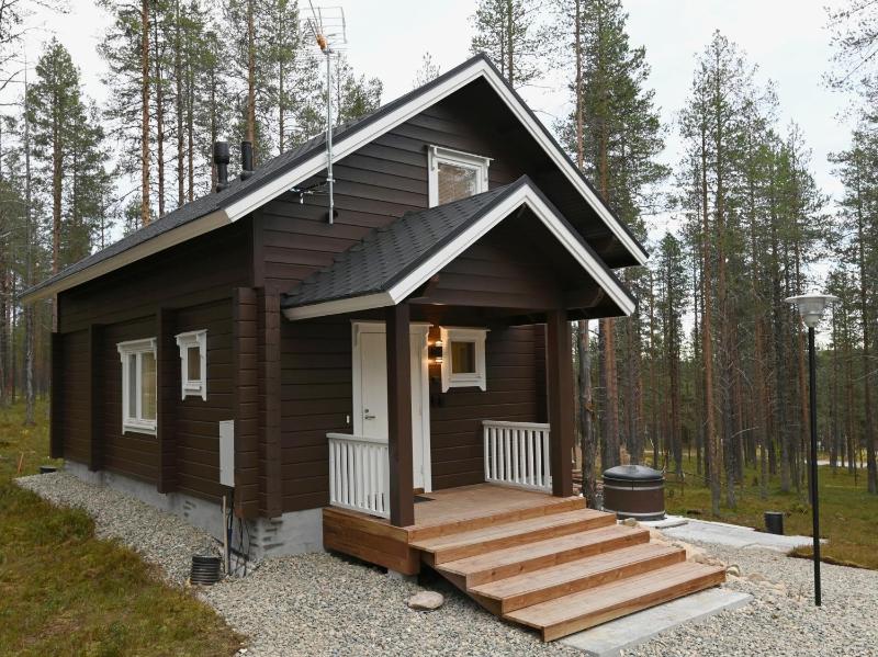 Holiday Cabin Northern Highlight next to Reindeer Farm Outdoor Hot Tub with fee Skiroom included - image 46