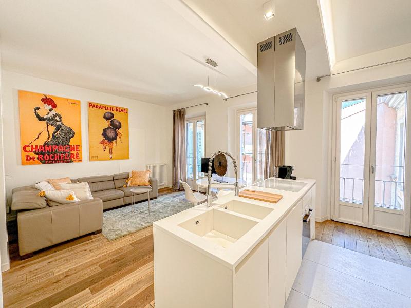 Montenapoleone Luxury Suite - image 16