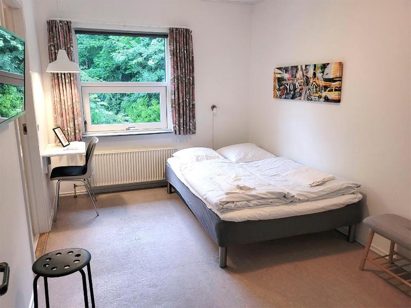 Double Room - Private Bathroom image 1