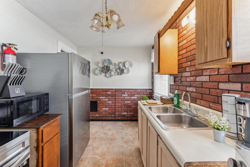 Two-Bedroom House image 2