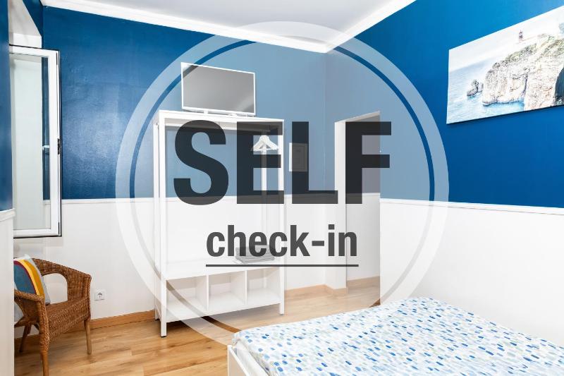 Standard Family Room image 3