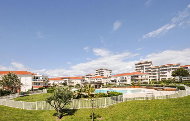 1 Bedroom Gorgeous Apartment In Antibes - image 8