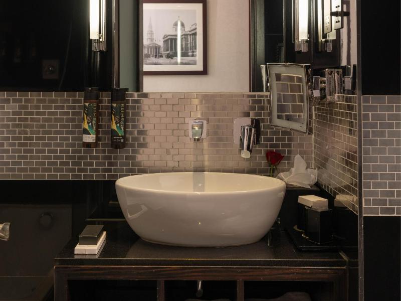 Superior Double Room image 2