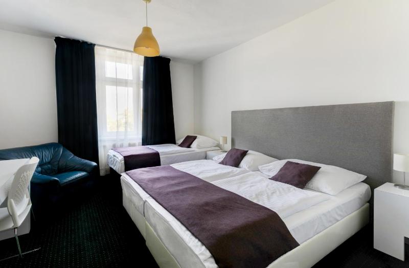 Triple Room image 4