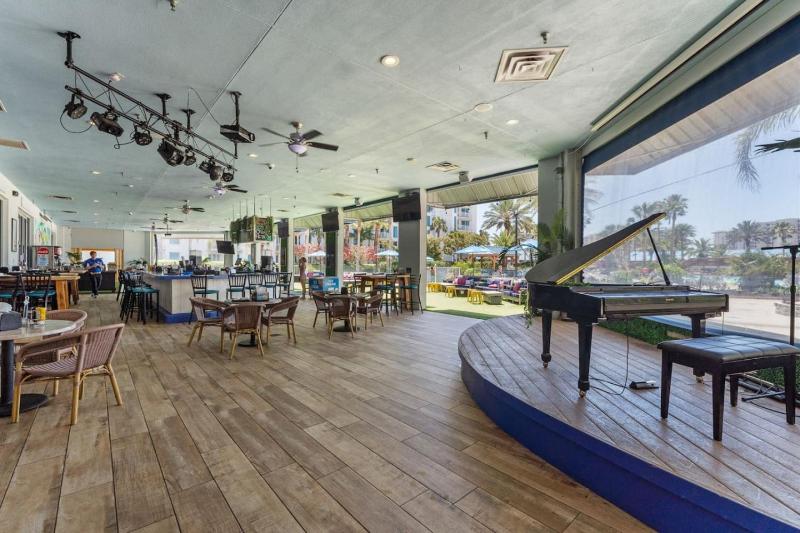 Florida Poolside Paradise with Tennis and Gym - image 17