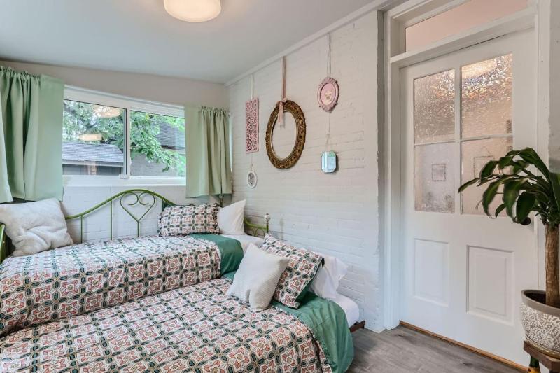 Updated Victorian Home in SoBo - image 18