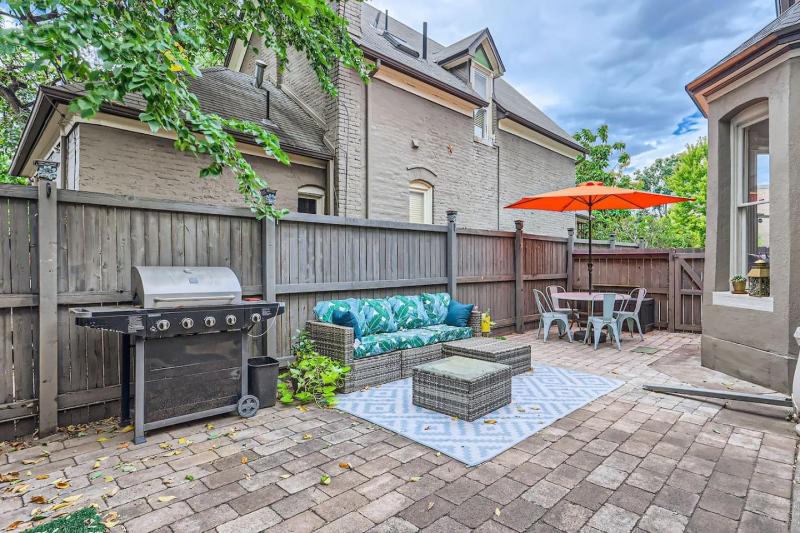 Updated Victorian Home in SoBo - image 19