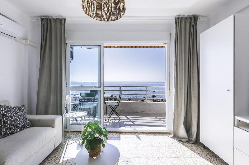 A&N Beachfront Sea View Studio with Terrace - image 6